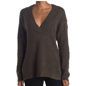 RDI Women’s V-Neck Green Tunic Sweater size medium